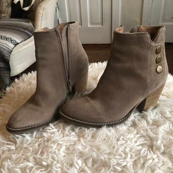 Women’s suede Jeffery Campbell booties size 6 - Picture 5 of 5